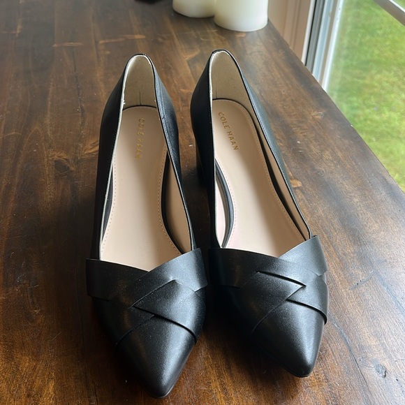 COLE HAAN black dress shoes - women’s size 7.5 - Picture 3 of 7